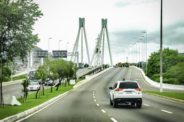 Instalação de juntas de dilatação na Ponte da Passagem é concluída e obras seguem a todo vapor