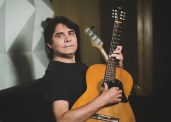 Milton Nascimento homenageou Lô Borges nas redes sociais após a morte do parceiro musical e amigo de longa data. Os dois criaram juntos o Clube da Esquina, um dos álbuns mais importantes da música popular brasileira.
