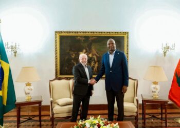 Durante viagem a Moçambique, Lula celebrou 50 anos de relações diplomáticas, assinou nove acordos de cooperação e defendeu ampliação de crédito, integração comercial e ações conjuntas contra o crime organizado.