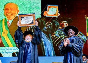 Lula recebe título de Doutor Honoris Causa em Moçambique e destaca laços históricos, cooperação educacional e combate à fome. Homenagem reconhece impacto político e social.
