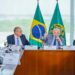 Lula se reúne com ministros ex-governadores para fortalecer articulação pela aprovação da PEC da Segurança e do PL que combate facções criminosas. Gleisi Hoffmann destaca integração das forças e ajustes necessários no texto.