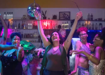 A 5ª edição do Festival de Cultura em Direitos Humanos começa em São Paulo com programação gratuita que inclui cinema, teatro, debates, shows e homenagens. Evento segue até 12 de dezembro.