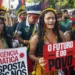 Povos indígenas, ribeirinhos e comunidades tradicionais reivindicam acesso direto ao financiamento climático na COP30, criticando a baixa representatividade nas negociações e o pequeno volume de recursos destinados à proteção da natureza.