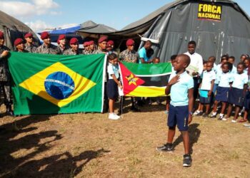 Brasil e Moçambique completam 50 anos de relações diplomáticas. Após o G20, Lula visita Maputo para reforçar cooperação em áreas estratégicas e ampliar comércio entre os países.