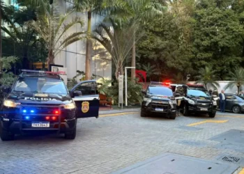 Megaoperação Poço de Lobato, coordenada pelo CIRA/SP, mira esquema bilionário de fraude fiscal no setor de combustíveis em seis estados. Justiça bloqueia mais de R$ 10 bilhões de grupo empresarial investigado