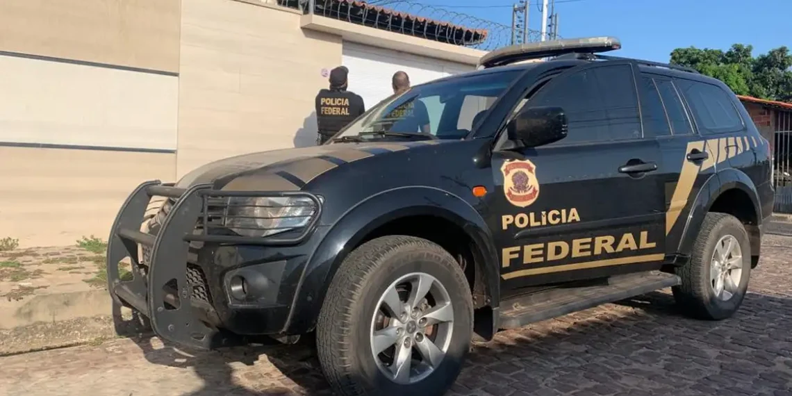A Polícia Federal lançou a Operação Tarja Preta para desarticular um esquema de exportação ilegal de medicamentos controlados para os EUA. O líder foi preso na Flórida e será deportado.