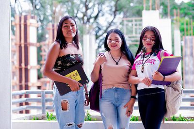 Termina na sexta (28) o prazo para adesão à Política Nacional de Educação Escolar Indígena. Iniciativa do MEC reforça oferta de ensino específico e intercultural, com benefícios como recursos, formação docente e apoio pedagógico.