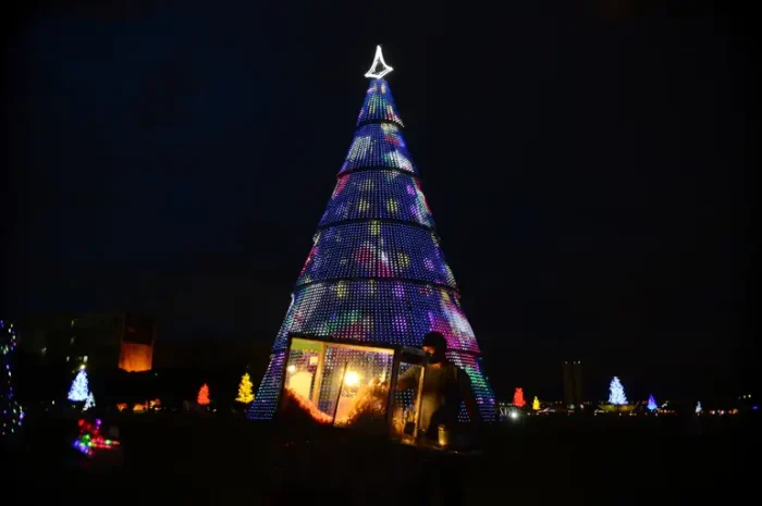 Prévia do IPC-FIPE aponta que a cesta de Natal terá alta de 4,53% em 2025, menor que a inflação de 2024. Produtos típicos registram aumentos variados, enquanto o azeite apresenta queda superior a 23%.