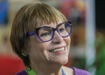 Senado abre exposição “Mulheres na Redemocratização”, que homenageia comunicadoras, ativistas e parlamentares fundamentais na construção da Constituição de 1988. Evento terá seminário e documentário.
