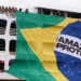 Com mais de 200 embarcações e 5 mil participantes, a barqueata na Baía do Guajará marcou o início da Cúpula dos Povos em Belém, reunindo indígenas, quilombolas, pescadores, agricultores e movimentos sociais em defesa da justiça climática e da soberania dos territórios.