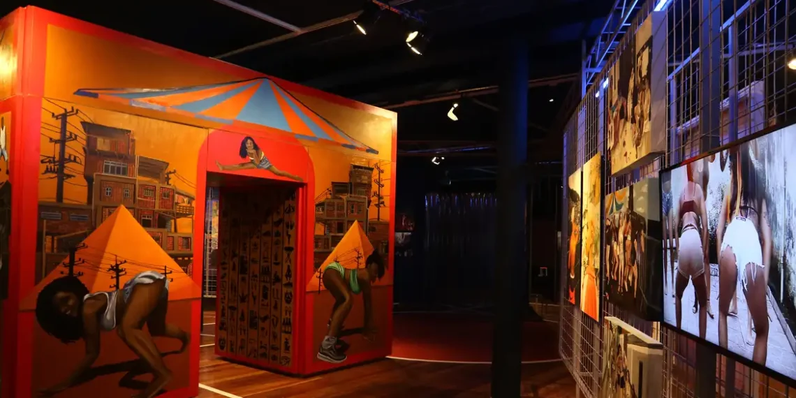 Exposição “FUNK: Um Grito de Ousadia e Liberdade” estreia no Museu da Língua Portuguesa com 473 obras que celebram o movimento cultural das periferias.