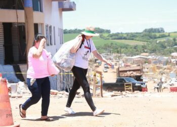 Moradores de Rio Bonito do Iguaçu e Goioxim, no Paraná, podem solicitar o saque do FGTS por calamidade a partir desta terça-feira (11). O pedido deve ser feito pelo aplicativo FGTS até fevereiro de 2026.
