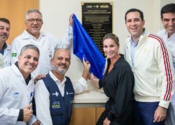 Ministério da Saúde investe R$ 910 milhões na reestruturação dos hospitais Andaraí e Cardoso Fontes. Ações incluem reabertura de emergências, entrega de acelerador linear e expansão de serviços especializados.