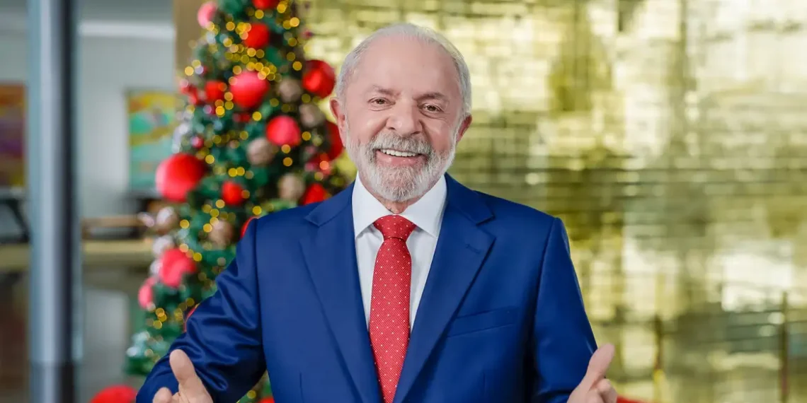 Em discurso de fim de ano, Lula faz balanço das ações do governo, destaca saída do Brasil do Mapa da Fome, queda do desemprego, avanços sociais e aponta desafios para 2026.