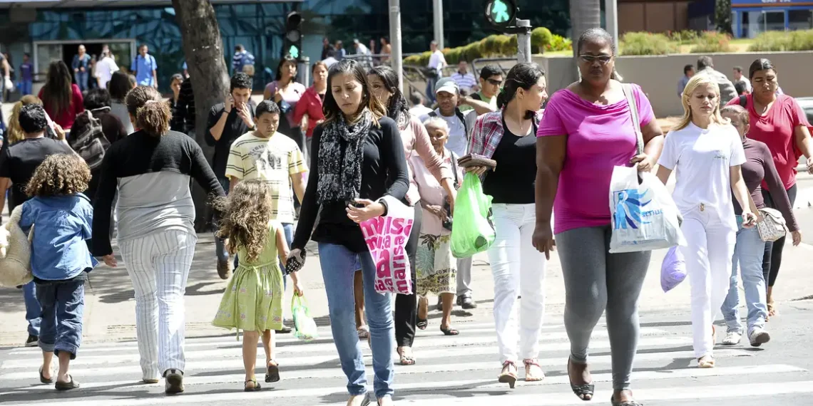 Pesquisa nacional mostra que 46% das mulheres brasileiras não se sentem respeitadas; 94% avaliam o Brasil como um país machista, segundo o DataSenado.