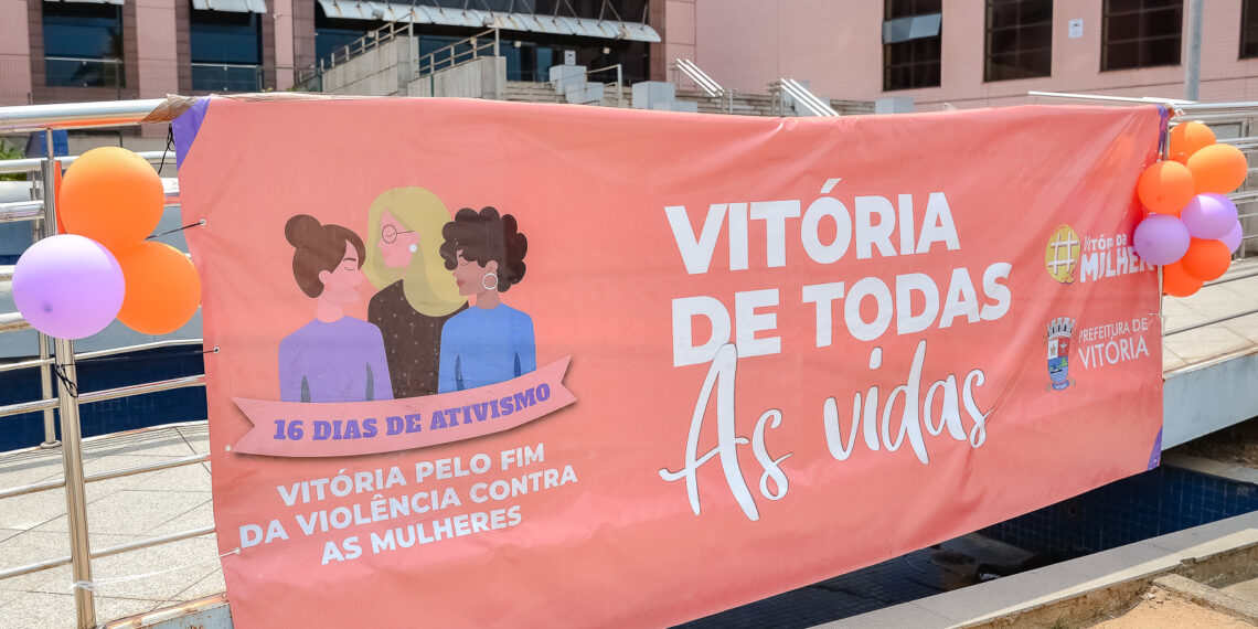 Ação Meta a Colher orienta e mobiliza a população contra a violência contra mulheres neste sábado (13), durante o Vitória com Você, em Vitória.