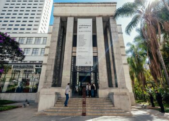 Prefeitura de São Paulo aciona a Interpol após o roubo de obras de arte da Biblioteca Mário de Andrade. Gravuras de Matisse e Portinari foram levadas; polícia investiga e já identificou um suspeito.