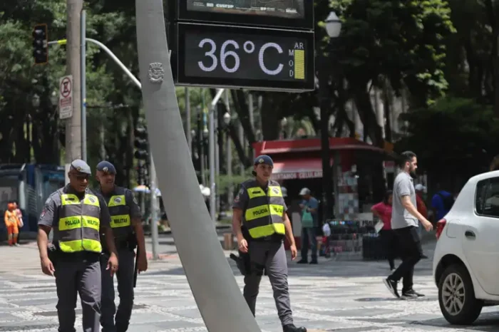 São Paulo atinge 36,2°C e registra novo recorde histórico para dezembro. Onda de calor deve seguir até o dia 29, com risco de tempestades.