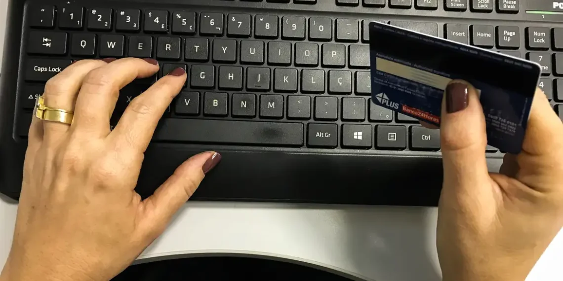 BC Protege+ bloqueia quase 7 mil tentativas de fraude na primeira semana. Serviço gratuito do Banco Central protege usuários contra abertura indevida de contas. Saiba como ativar e desativar.