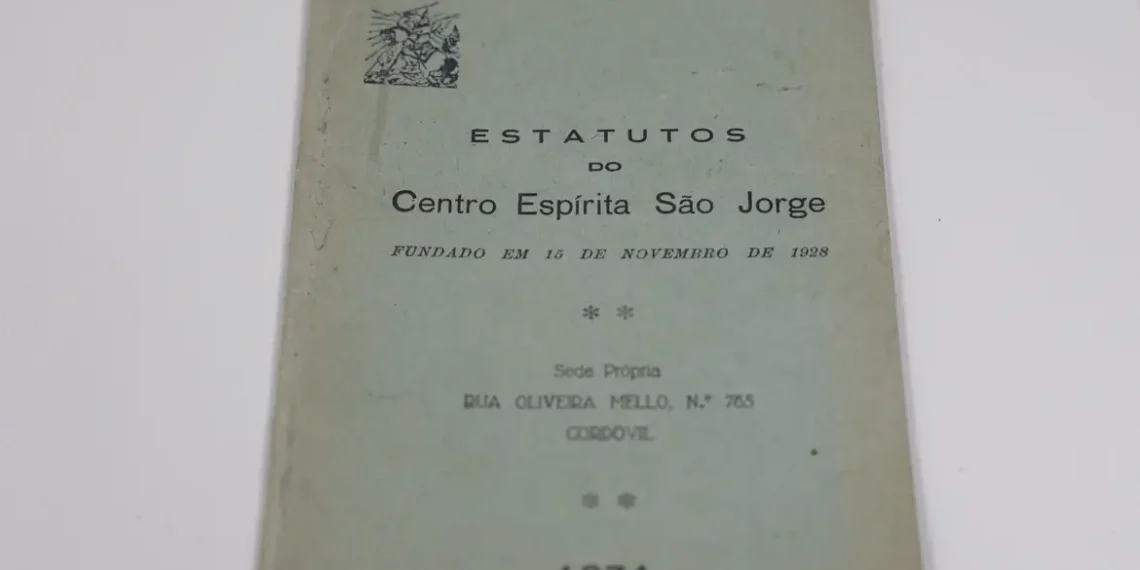 Arquivo Nacional recebe acervo raro sobre umbanda, candomblé e cultura iorubá, com estatutos históricos, documentos e registros audiovisuais.