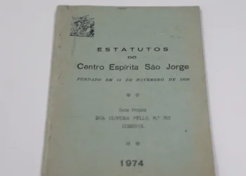 Arquivo Nacional recebe acervo raro sobre umbanda, candomblé e cultura iorubá, com estatutos históricos, documentos e registros audiovisuais.