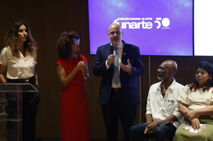 EBC e Funarte firmam acordo para produzir e difundir conteúdos culturais inéditos em rádios, TVs e plataformas digitais.