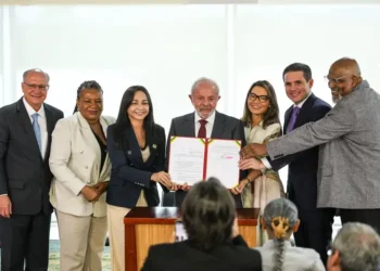 Decreto assinado por Lula reconhece a cultura gospel como manifestação cultural nacional e amplia sua inclusão nas políticas públicas de cultura.