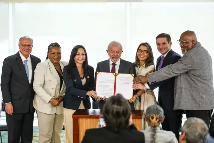 Decreto assinado por Lula reconhece a cultura gospel como manifestação cultural nacional e amplia sua inclusão nas políticas públicas de cultura.