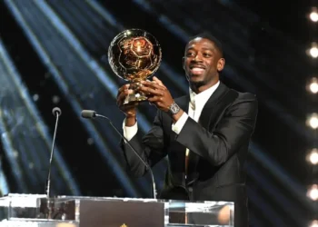 Dembélé e Aitana Bonmatí vencem o Fifa The Best 2025 de melhores jogadores do mundo em cerimônia realizada em Doha.