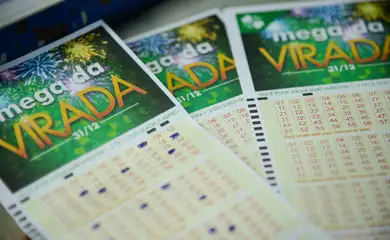 Lotéricas registram grande movimento no último dia de apostas da Mega da Virada, que vai sortear prêmio histórico de R$ 1 bilhão nesta quarta-feira (31).