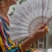 Episódio do “Caminhos da Reportagem”, da TV Brasil, discute menopausa, climatério, sintomas, menopausa precoce e tratamentos, destacando relatos de mulheres e orientações de especialistas.