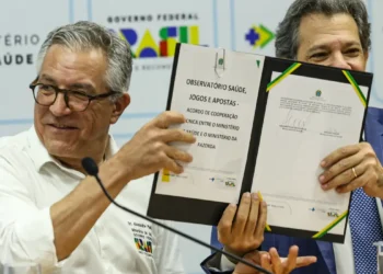 SUS vai oferecer teleatendimento em saúde mental para viciados em bets a partir de 2026. Governo lança medidas de prevenção, autoexclusão e apoio clínico.