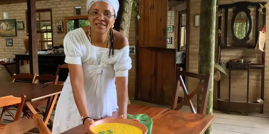 Quarenta e cinco comunidades de matriz africana participam do 1º Prêmio Sabores e Saberes, em Brasília, que reconhece a gastronomia de terreiro como patrimônio cultural afro-brasileiro.