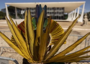 STF retoma na quarta-feira (10) o julgamento do marco temporal para terras indígenas. Sessão terá sustentações orais, enquanto ações de partidos e entidades disputam a validade da tese. Entenda o que está em jogo.