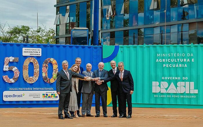 Lula celebra abertura de mais de 500 novos mercados internacionais para produtos brasileiros e inaugura nova sede da ApexBrasil em Brasília.