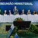 Em reunião ministerial, Lula afirma que governo acabou com a invisibilidade do povo pobre, destaca crescimento econômico, políticas sociais, reindustrialização e transparência.