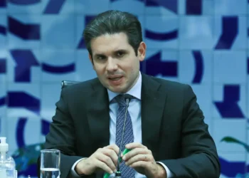 A PEC 18 de 2025, prioridade do governo para a segurança pública, deve ter relatório apresentado nesta semana e pode ser votada ainda este ano. Senado também analisa indicação de Jorge Messias ao STF e o PL Antifacção.