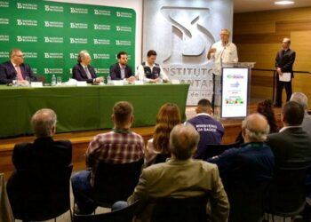SUS adquire primeiras 3,9 milhões de doses da vacina 100% nacional contra dengue