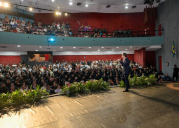 Formatura de 102 novos guardas municipais reforça a segurança pública de Vitória após 12 anos sem concurso público.