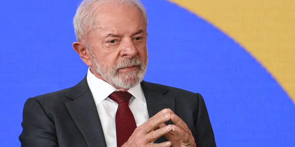 Lula determina abertura de processo na CGU para expulsar servidor acusado de agredir mulher e criança no DF e reforça combate à violência.