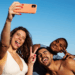 Campanha do Ministério do Turismo incentiva o compartilhamento de fotos e vídeos de destinos de verão em todo o Brasil.