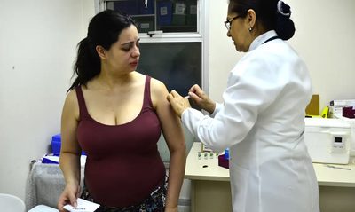 Ministério da Saúde convoca gestantes a partir da 28ª semana para vacina contra bronquiolite no SUS, que protege bebês contra o vírus sincicial respiratório.