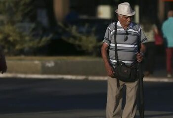 Governo federal já reembolsou mais de 4 milhões de aposentados e pensionistas do INSS por descontos indevidos. Valores devolvidos passam de R$ 2,5 bilhões.