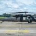 Exército Brasileiro recebe o primeiro helicóptero UH-60M Black Hawk entre 12 unidades adquiridas para modernizar a Aviação do Exército.