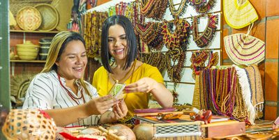 Turismo brasileiro atinge 8,2 milhões de empregos em 2025 e pode chegar a 9,7 milhões até 2035, consolidando-se como um dos principais motores da economia nacional.