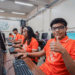 Programa Computadores para Inclusão cria mais de mil laboratórios em 2025 e doa 11 mil computadores para ampliar a inclusão digital no Brasil.