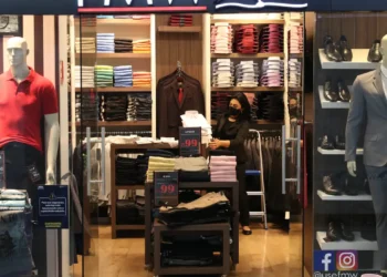 Entenda os direitos do consumidor para troca de presentes de Natal, com regras para compras em lojas físicas, online, direito de arrependimento e produtos com defeito.