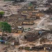 Estudo da UFMG mostra que, sete anos após o rompimento da barragem em Brumadinho, moradores ainda sofrem com adoecimento, medo de contaminação, problemas no abastecimento de água e perdas econômicas. Veja os principais impactos.