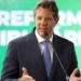 O ministro Fernando Haddad afirmou que o principal fator de crescimento da dívida pública brasileira é o juro real elevado, e não o déficit fiscal, que caiu para 0,48% do PIB.