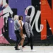 Frente fria chega a São Paulo, derruba temperaturas e traz ventos fortes e tempestades até domingo, segundo a Defesa Civil.